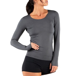 Top corto de Yoga de manga larga personalizado para mujer, Camiseta ajustada de compresión para gimnasio, Top deportivo informal para fitness y ropa deportiva - Product Image 1