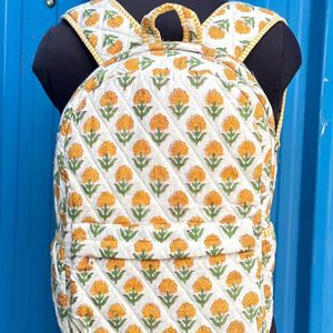 Mochila Blanca con Diseño Floral, Unisex, Plegable, Capacidad de 10 kg, Forro de Algodón Orgánico Ligero, Cierre de Cremallera, Ideal para Viajes de Lujo - Product Image 1