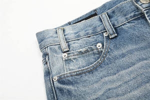 Jean en denim bleu délavé coupe large et droite, effet dégradé, design déchiré, haute qualité, style urbain - Product Image 3