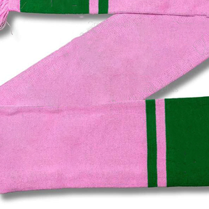 Ensemble bonnet, écharpe et gants en tricot jacquard personnalisé avec logo ou couleur, longs, chauds, en acrylique, à franges, pour l'hiver, idéal pour les sororités. - Product Image 3