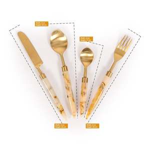 Ensemble de couverts de luxe en acier inoxydable avec manche blanc et finition dorée, 4 pièces, couverts haut de gamme pour la salle à manger, la maison, l'hôtel, le restaurant et les cadeaux - Product Image 3