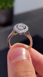 Bague de fiançailles pour femme en or massif 14K, sertie d'un halo de pierres, avec un diamant de laboratoire taille marquise de 2 carats, et une bande pavée épaisse, cadeau pour elle - Product Image 5