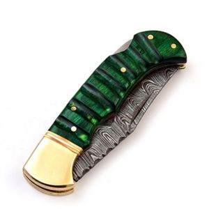 Couteaux pliants Damas faits à la main avec manche décoratif, lame en acier à motif tranchant, design compact pour la poche, idéal pour la chasse en extérieur - Product Image 1