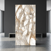 Dalles en pierre frittée polie Alex Calacatta White, aspect marbre, grand format, 1600x3200mm, 12mm