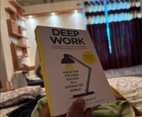 Règles de travail profond pour un succès concentré dans un monde distrait – Livre broché Cal Newport – Maîtrise de la concentration – Qualité supérieure – Adulte – 304