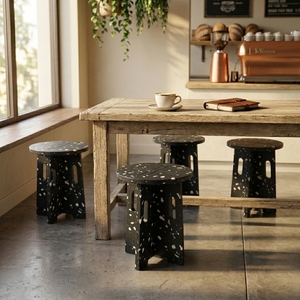 Taburete Otomano Moderno y Contemporáneo, Plegable, Modular, Apilable, Portátil, Hecho de Plástico Reciclado, Sostenible, Duradero y Multifuncional - Product Image 5