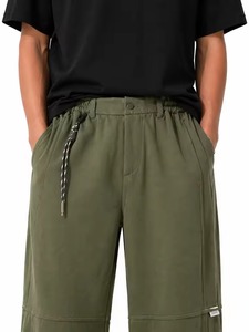 Pantalon large vert olive pour homme, coupe décontractée, taille élastique avec cordon de serrage, style streetwear, jambe droite - Product Image 4