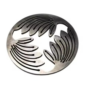 Sous-plat rond en métal filigrané orné de motifs en laiton, découpé à motifs raffinés, pour la protection des surfaces chaudes, décoration de luxe pour cuisine et table à manger - Product Image 5