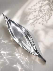 Round Stainless Steel Eco-Friendly <b>Decorative</b> <b>Plate</b> Polished Modern Design Handmade Plant Pattern Dishes & <b>Plates</b> - Product Image 4