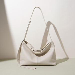 Bolso Hobo Minimalista de Cuero Genuino para Mujer, Textura Suave, Correa de Hombro Única, Parte Superior Abierta, Uso Diario - Product Image 1