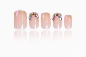 Uñas postizas de lujo al por mayor, color nude lechoso, forma cuadrada, con joyas, personalizadas de fábrica OEM ODM, con diamantes de imitación a presión. - Product Image 5