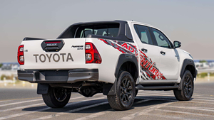 Modelo Popular 2025 HILUX DC ADVENTURE 4.0P AT 4X4 BLANCO LHD - Product Image 5