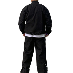 Conjunto Deportivo Personalizado con Logotipo, Chaqueta Impermeable con Capucha, Ligera, de Nailon, para Invierno, Ropa Deportiva para Hombre - Product Image 4