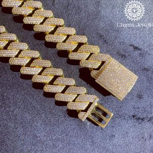 สร้อยคอผู้ชาย Charm_Jewells ประดับโมอิสซาไนต์ ชุบทอง 14K บนตัวเรือนเงิน ดีไซน์แบบฮิปฮอป ทรงเหลี่ยมเจียระไน ประดับเพชรเม็ดเล็กๆ ได้รับการรับรองจาก IGI - Product Image 3