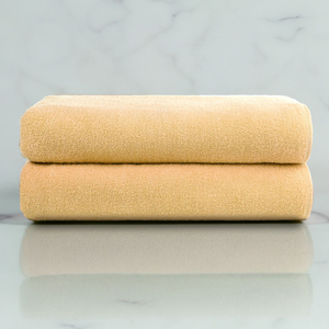 Toalla de Playa de Microfibra con Estampado Floral Moderno Turco de Lujo, Súper Absorbente y de Secado Rápido, Suave como el Gamuza, Fácil de Transportar para Baño y Fitness - Product Image 3