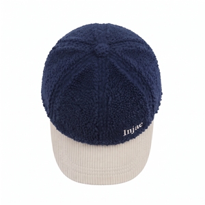 Casquette de baseball d'hiver doublée polaire en tissu éponge, 6 panneaux, ajustée, unisexe, décontractée, bleu marine avec visière crème, logo brodé - Product Image 6
