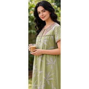 Camisón Largo Estampado para Mujer Alpine, Mangas Cortas con Bolsillo Lateral Completo, Ropa de Dormir Suave y Cómoda - Product Image 2