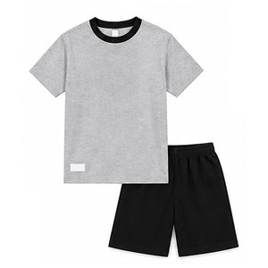 Ensemble 2 pièces en tissu éponge pour garçons : T-shirt et short – Tenue confortable en tissu molletonné pour tout-petits et jeunes enfants – Coupe décontractée à épaules tombantes – Vêtements de nuit pour garçons - Product Image 1