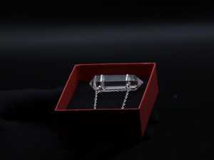 Colgante de Cristal de Cuarzo Transparente de Doble Punta, Colgante Curativo, Plata de Ley 925, Joyería Energética Delicada - Product Image 4
