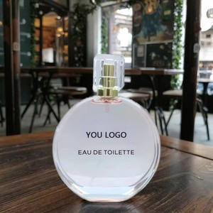 Parfum pour homme de luxe en vente flash, taille standard 100 ml, parfum épicé et envoûtant, longue tenue, vaporisateur classique, OEM, étiquette privée, Chine - Product Image 3