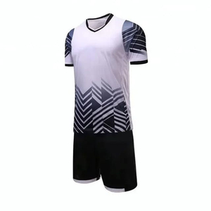 Conjunto de Camiseta de Fútbol Sublimada Personalizada, Unisex, Blanca y Negra, con Estampado Geométrico, Transpirable, de Secado Rápido, Cuello en V, Sin Mangas, Corte Regular - Product Image 4