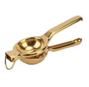 Elegante exprimidor de limones de acero inoxidable para accesorios de cocina modernos y herramienta manual fácil para prensar cítricos - Product Image 4