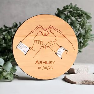 Plaque de naissance en bois pour bébé, vente en gros |   Décoration personnalisée pour la chambre d'enfant |   Qualité artisanale haut de gamme |   Tarif d'usine - Product Image 1