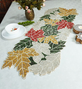 Elegante Camino de Mesa Bordado con Cuentas de Semillas para Regalo, Ideal para Navidad, Halloween, Eventos Especiales y Recepciones - Product Image 2