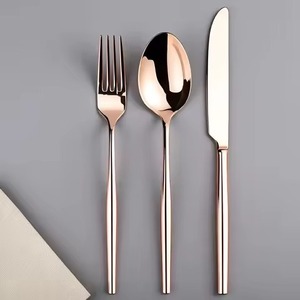 ชุดช้อนส้อมสแตนเลสพรีเมียม สำหรับตกแต่งโต๊ะอาหารสไตล์ร่วมสมัย - Product Image 4