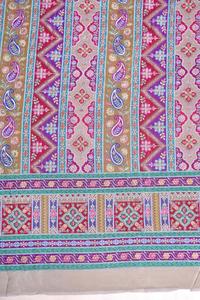 Tela Crepé Natural Beige con Estampado Étnico Geométrico y Borde Ornamental Paisley para Confección de Kurti - Product Image 6