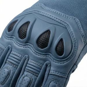 Equipo de Karting Elite Personalizado, Agarre Superior, Transpirable, Cómodo, Protección Contra Impactos para un Control Óptimo a la Máxima Velocidad - Product Image 4