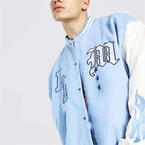 Chaqueta Varsity Azul Claro para Hombre con Bordado LA y Diseño de Palmera en la Espalda, Ropa Exterior Informal - Product Image 2