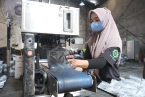 <span class=keywords><strong>Hookah</strong></span> Shisha than nhập khẩu từ Indonesia và được sản xuất với vỏ dừa cho hương vị đích thực. - Product Image 4