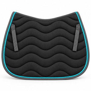 Almohadillas versátiles para sillas de montar hechas con relleno ligero, tela transpirable y acabados elegantes para trabajo en establos y actividades al aire libre. - Product Image 3