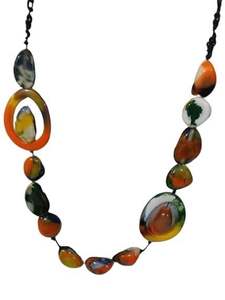 Elegante Collar de Cuentas de Resina, Joyería de Moda, Diseño Único Hecho a Mano para Mujer, Colorido y Elegante, Accesorio de Regalo para Fiestas - Product Image 5