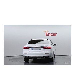 Mercedes-Benz E250 Classe E Exclusive 2023 avec 16 332 km, conduite à gauche, boîte automatique, sièges en cuir, caméra de recul - Product Image 4