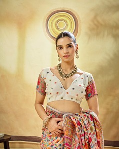 Sari en soie pure cachemire tissé à la main, élégant, design traditionnel indien, pour soirée, longueur ras du sol, extra doux - Product Image 2