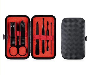 ชุดตัดเล็บมืออาชีพ 7 ชิ้น สีดำ พร้อมที่ตัดหนัง คีมตัดเล็บ กรรไกรตัดเล็บ แหนบ มีดทำเล็บเท้า สแตนเลส สำหรับเล็บเท้า - Product Image 1