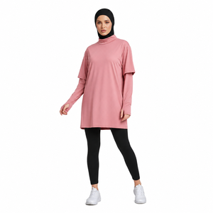 Tunique à manches longues pour femmes musulmanes modestes, coupe ample, couleur unie rose, chemise de sport avec trous pour les pouces pour le hijab - Product Image 1