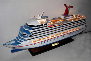 CARNIVAL VICTORY Avec lumières - Maquette de bateau de croisière Panama en bois, fabriquée à la main - Product Image 5