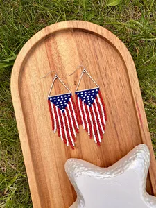 Boucles d'oreilles patriotiques attrayantes à franges perlées, boucles d'oreilles drapeau américain, bijoux du 4 juillet, America 250, boucles d'oreilles bohèmes rouge blanc bleu - Product Image 4