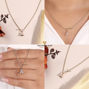 Pendentif lettre A en or jaune massif 14 carats pour femme, diamant CVD cultivé en laboratoire, couleur F, clarté VS1, pour un usage quotidien décontracté - Product Image 5