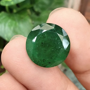 Esmeralda Genuina de Zambia de 9 Quilates, Verde Vibrante, Corte Ovalado Escalonado, Gema Suelta para Diseños de Joyería Personalizados, Anillos y Colgantes - Product Image 1