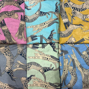 Organic Carded Printed Cambric Fabric Eco-Friendly Lightweight Red Palm Tree Custom Indian Handmade Cotton Boys Running Craft - Product Image 1