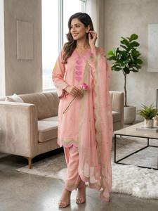 Nuevo Conjunto de Salwar Dupatta para Mujer, Diseño de Diseñador, Bordado con Lentejuelas, Reversible, Largo Regular, en Chanderi, Sin Arrugas - Product Image 5