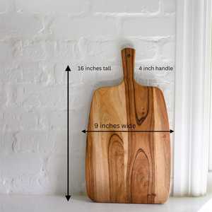 Tabla de cortar de madera maciza de acacia hecha a mano con asa, no tóxica, ideal para regalo, tabla de servir para cocina, tabla para embutidos y pan. - Product Image 2