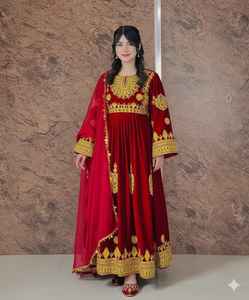 Diseños y Tallas Personalizadas, Última Moda en Ropa Afgana Kuchi para Mujer, Vestido Afgano de Alta Calidad Hecho a Mano con Bordado Intenso para Mujeres Adultas - Product Image 3