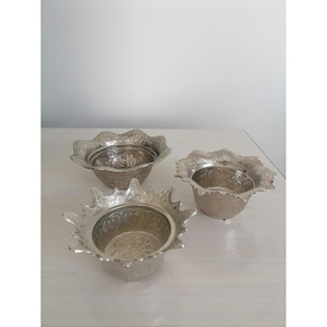 Silver Shiny Brass Made Silver Finishing Fruit Gravy Salad Serving Bowl Hot Sale Bowl for <b>Table</b> and All <b>Occasions</b> to the Title - Product Image 2