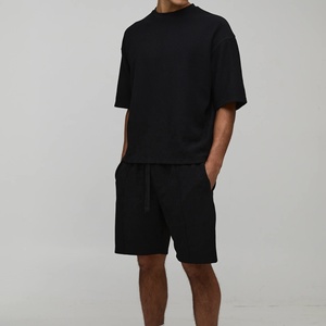 Ensemble T-shirts et shorts décontractés pour hommes, prix de gros, logo personnalisé, impression par transfert thermique, 100 % fibre de bambou, style urbain - Product Image 1
