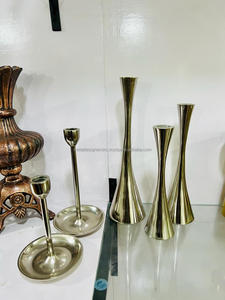 Portavelas de Pilar hecho a mano de oro cepillado de hierro dorado contemporáneo MDI, tamaños personalizables para decoración del hogar, dibujo vivo - Product Image 4